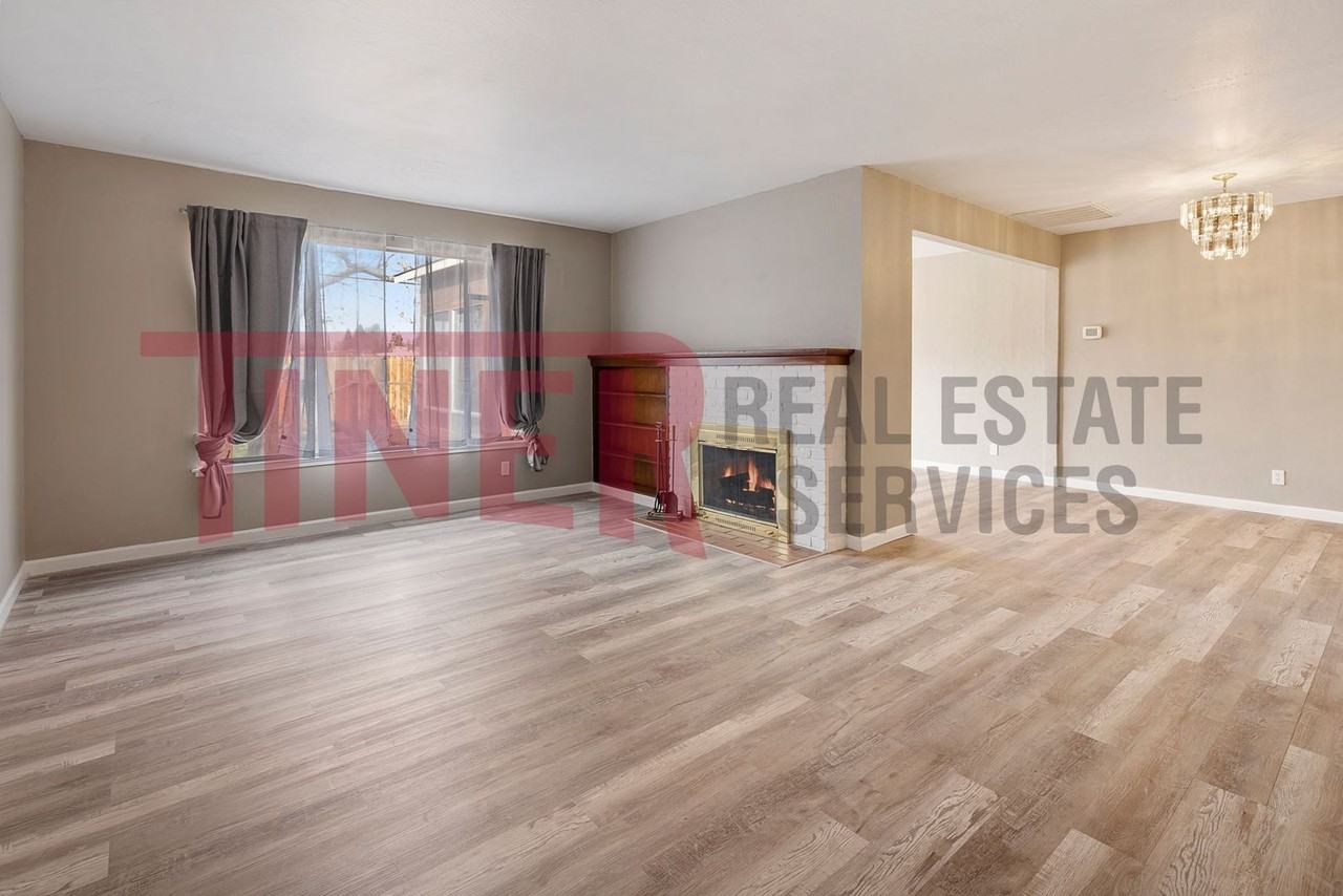 2614 Aramon Dr - Photo 3 of 24