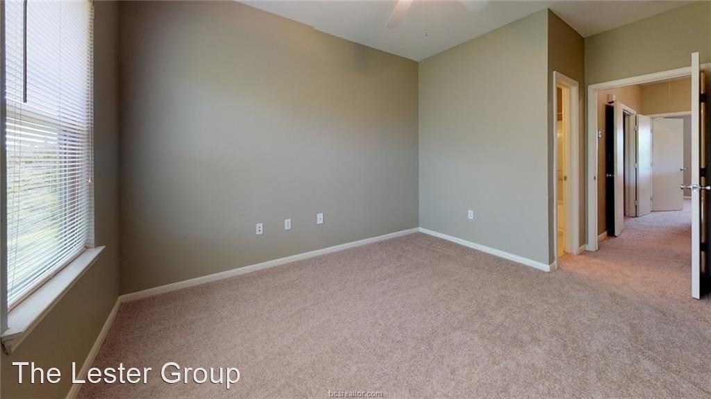 1335 Canyon Creek Cir - Photo 3 of 15