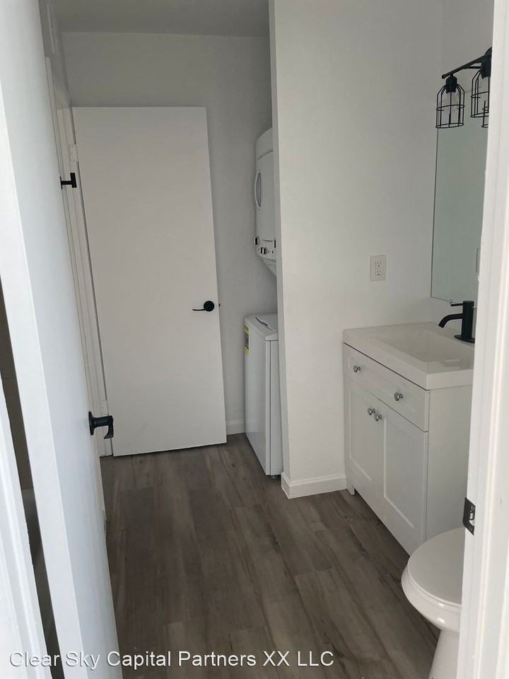 1725 E Cambridge Ave - Photo 2 of 13