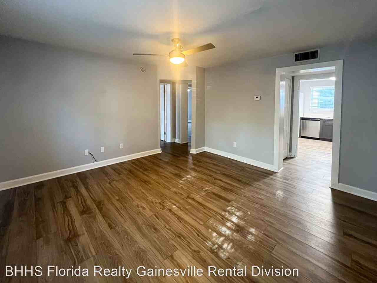 204 NW 18th Street - Photo 3 of 25