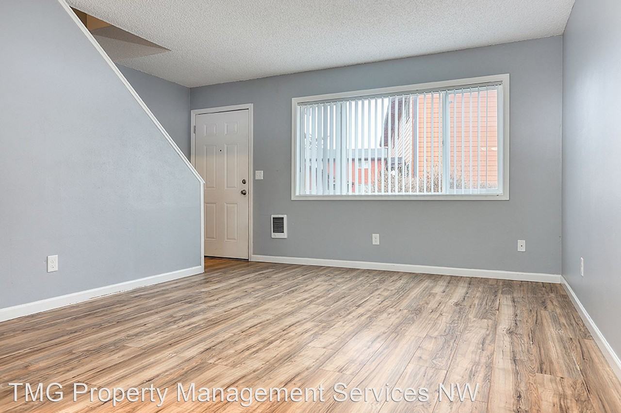 230 Lincoln St - Photo 2 of 16