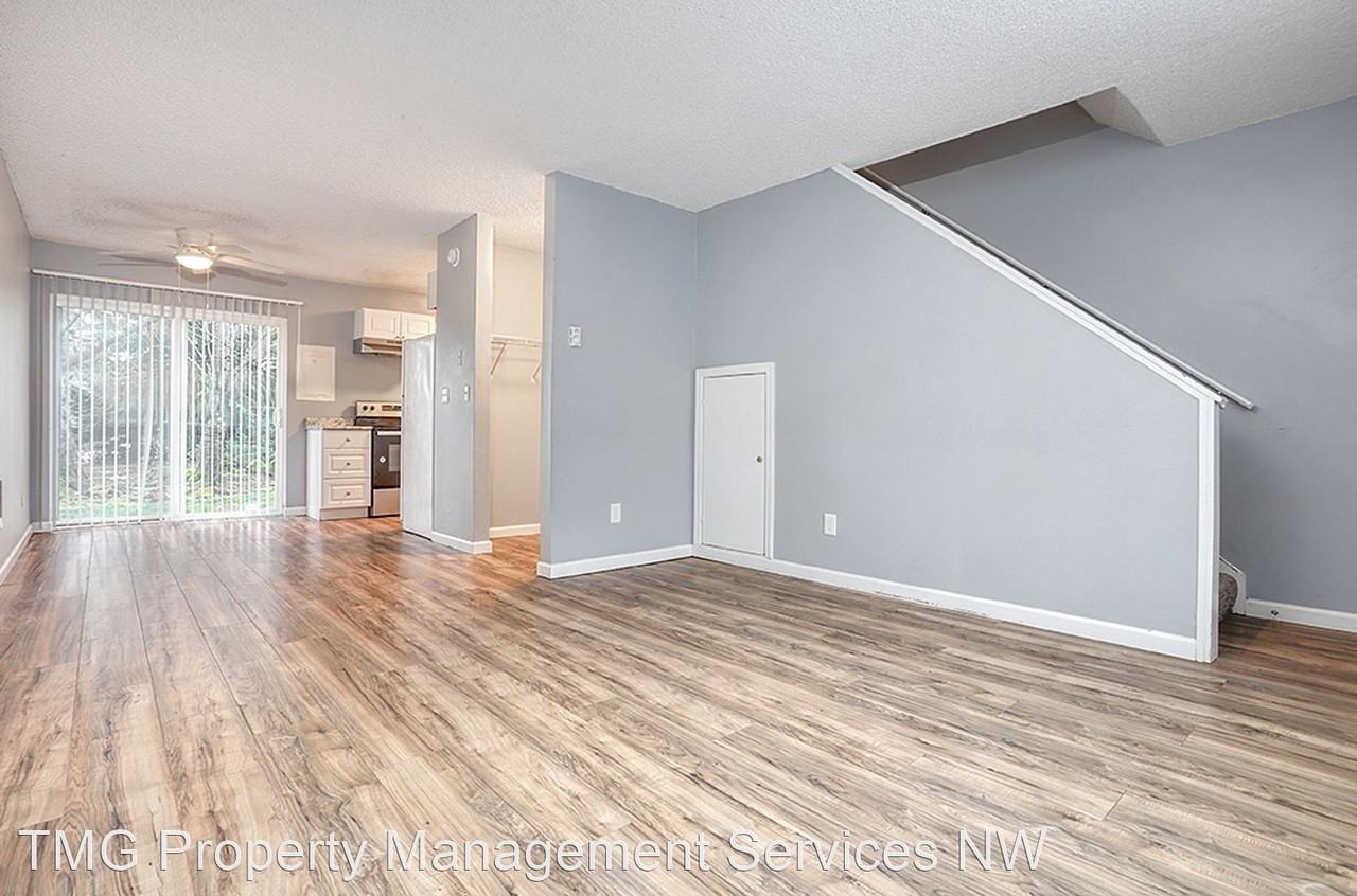 230 Lincoln St - Photo 3 of 16