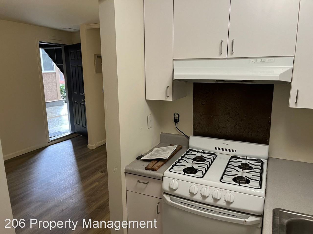 411 East Thomas Street - Photo 3 of 7