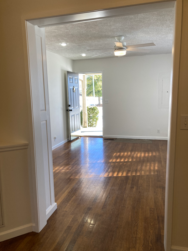101 Locust Ln - Photo 2 of 35