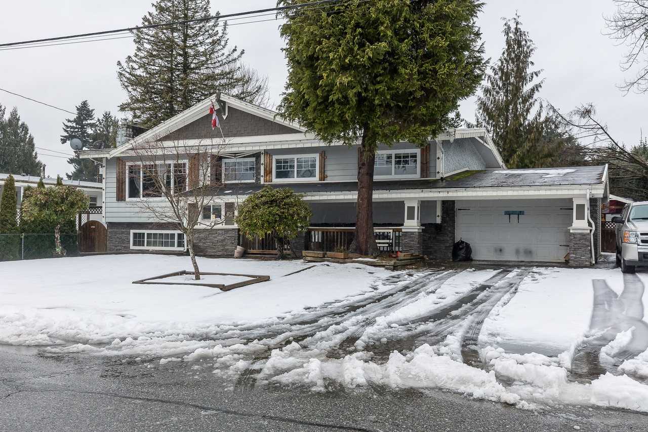 2088 Majestic Crescent - Photo 2 of 20