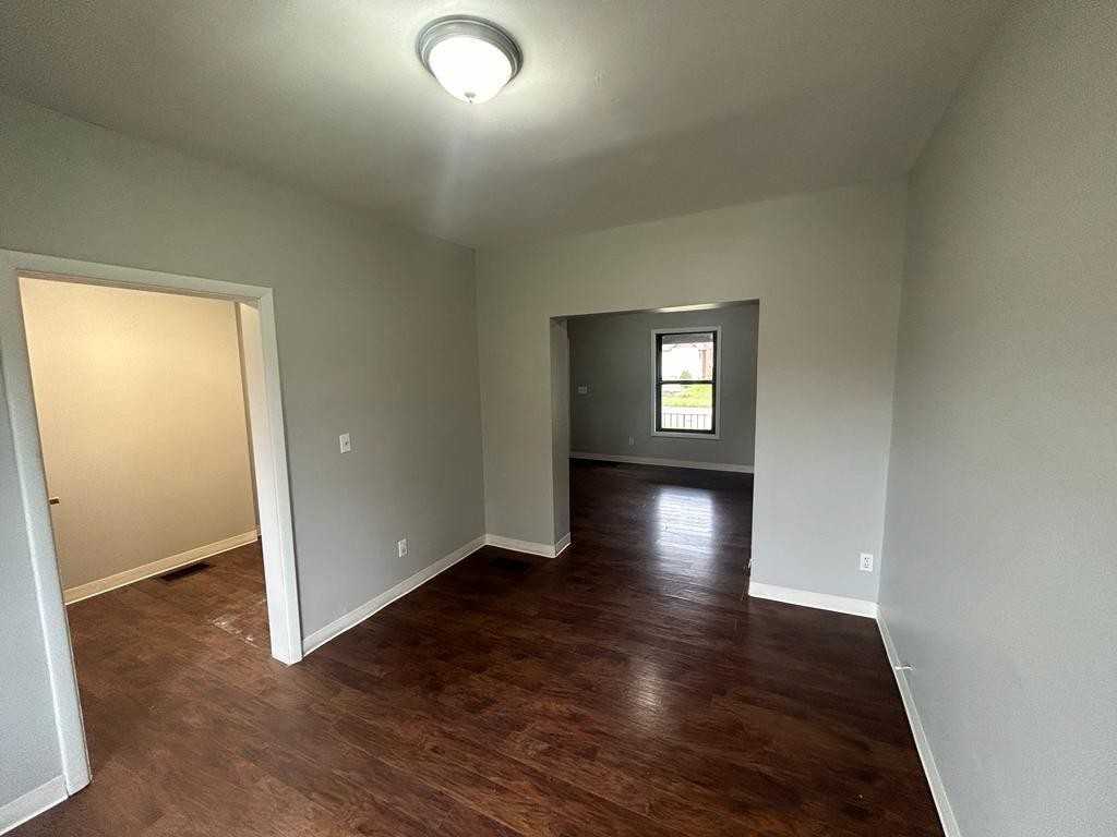 1633 Shehy St - Photo 2 of 8