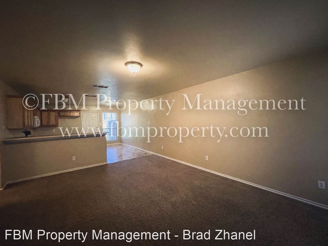 325 & 327 Lois - Photo 2 of 12