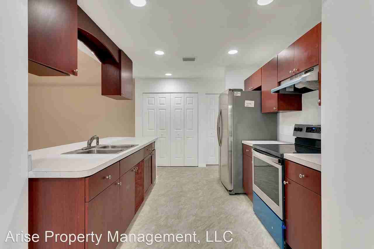 2961 - 3035 Walnut Court - Photo 2 of 10