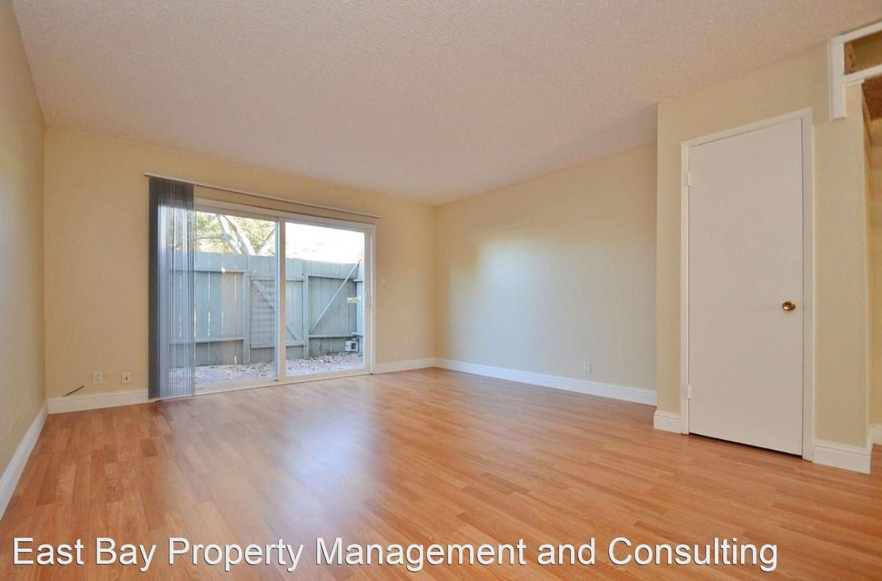 38771 Bell St - Photo 3 of 9