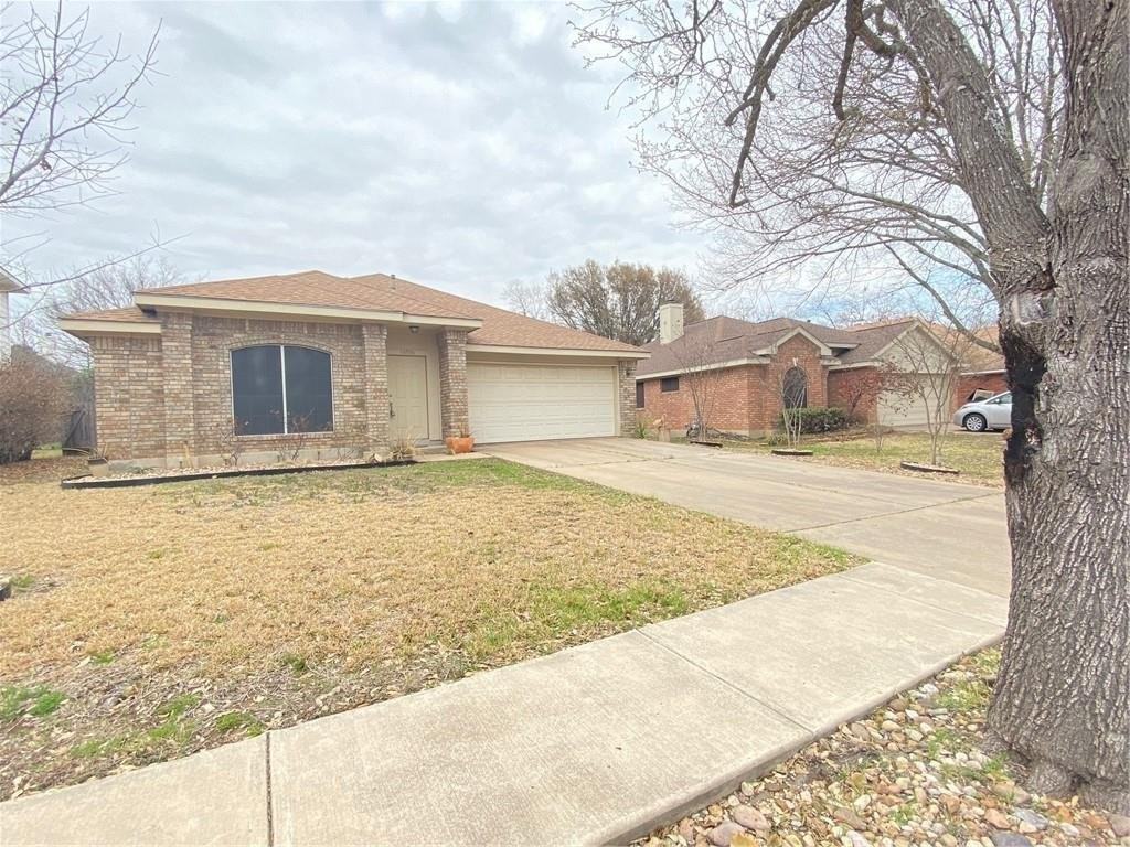 16916 Dorman Dr - Photo 2 of 8