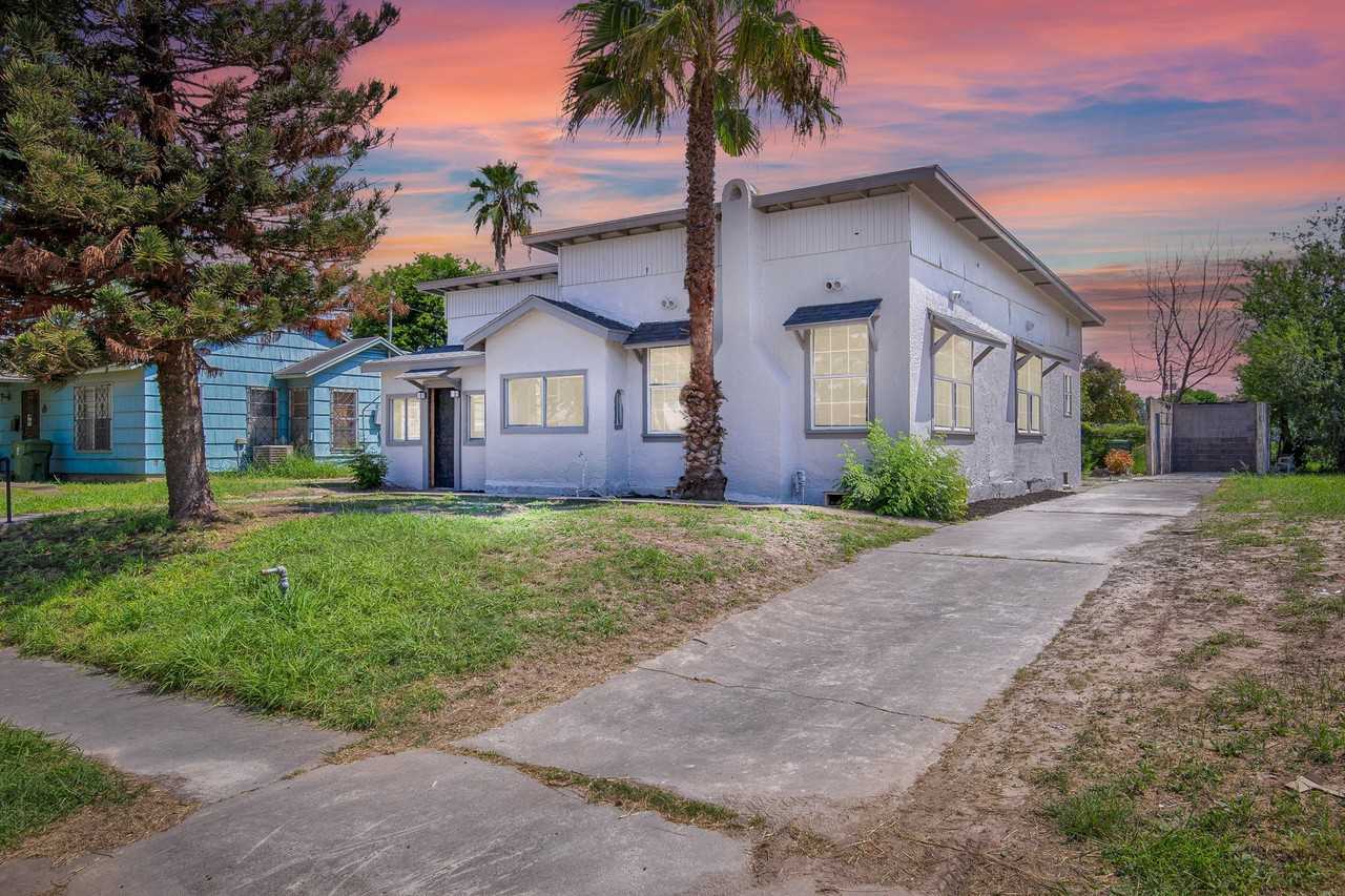 33 Avalon Dr - Photo 2 of 16