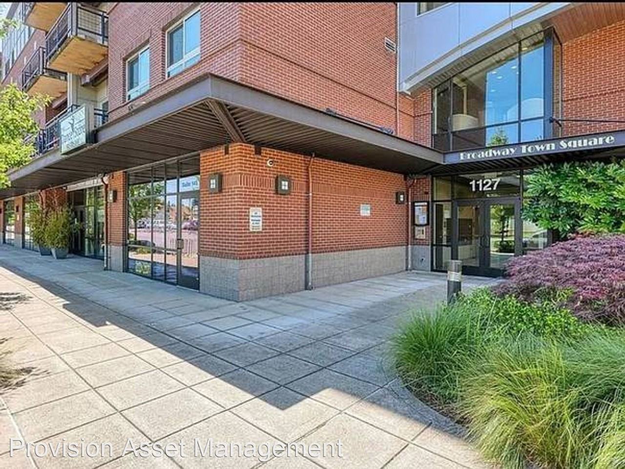 1127 Broadway St NE - Photo 2 of 5