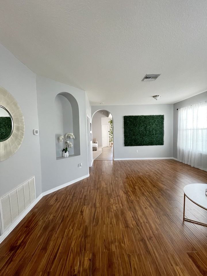 27009 Arrowbrook Way - Photo 3 of 13