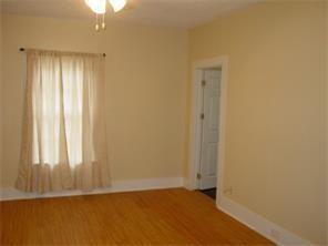1315 Glen Ave - Photo 2 of 7
