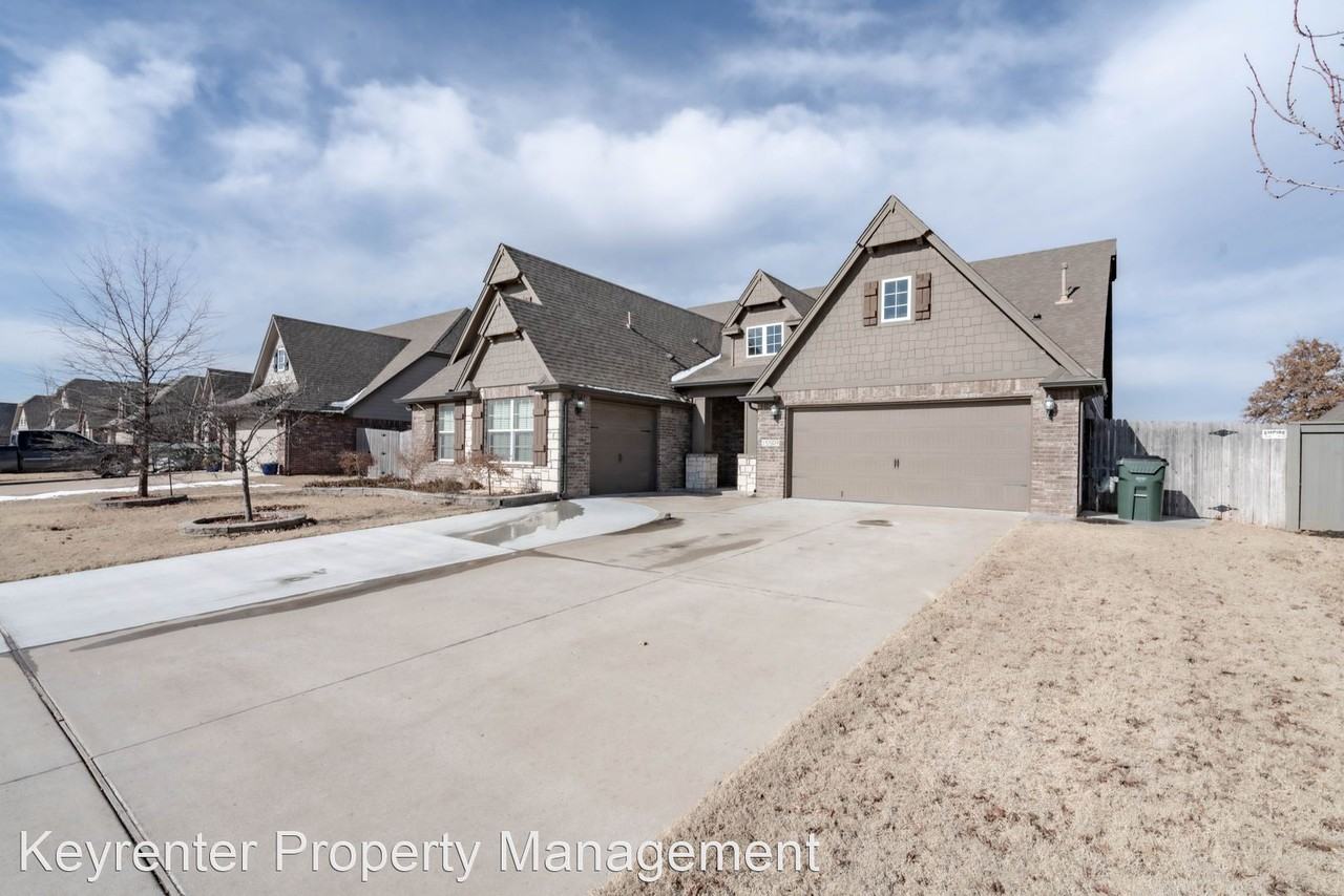 15509 E 88th St N - Photo 2 of 33