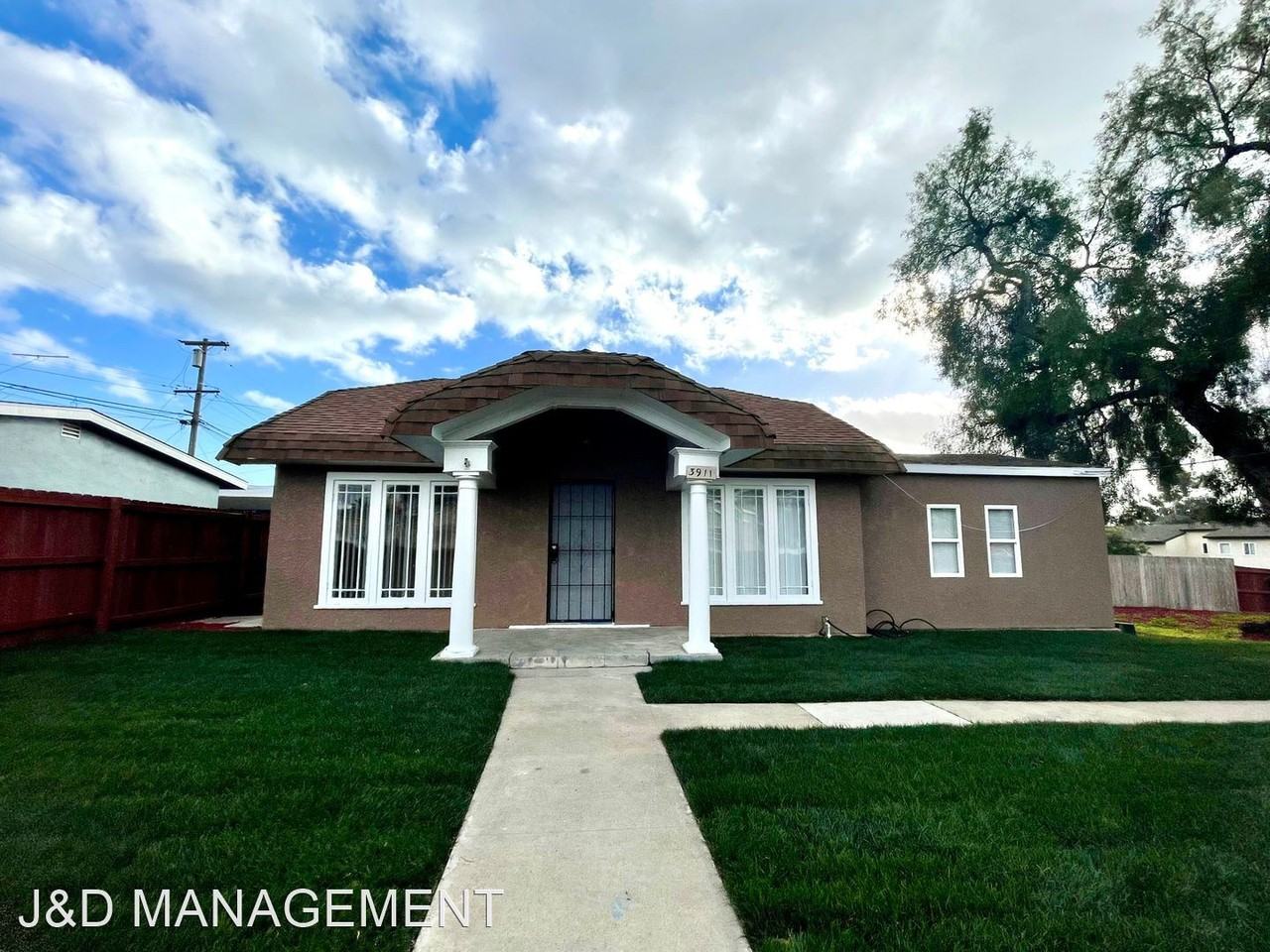 391121 MYRTLE AVENUE Apartments 3911 Myrtle Ave, San Diego, CA 92105