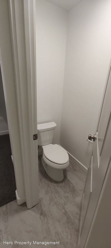531 S Oracle St - Photo 2 of 36