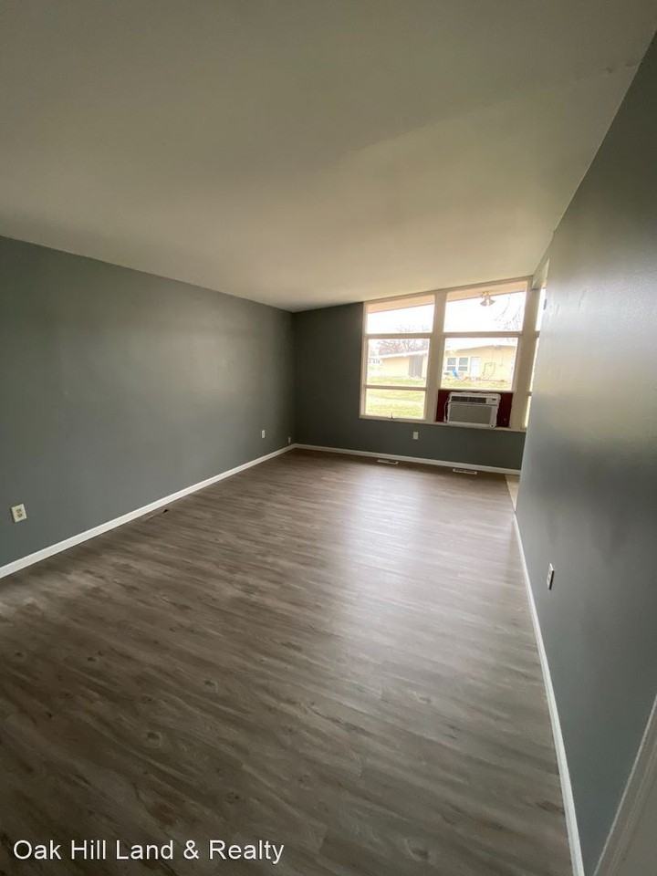 1581 Harrington Loop - Photo 3 of 10