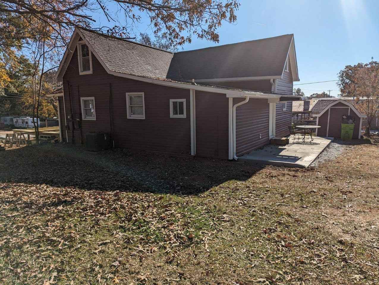 720 S Howard Ave - Photo 4 of 42