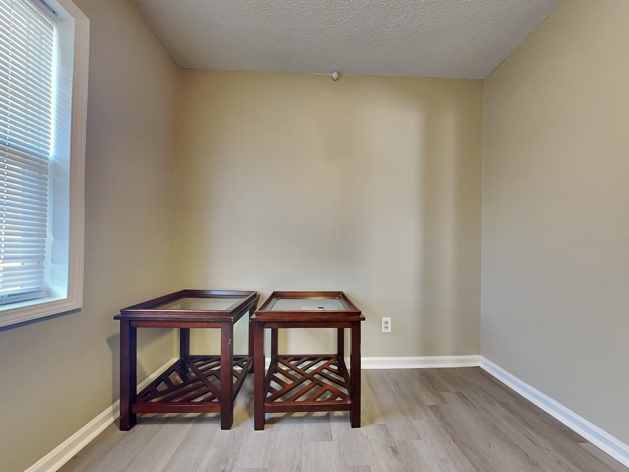 481 Iota Avenue South - Photo 5 of 18