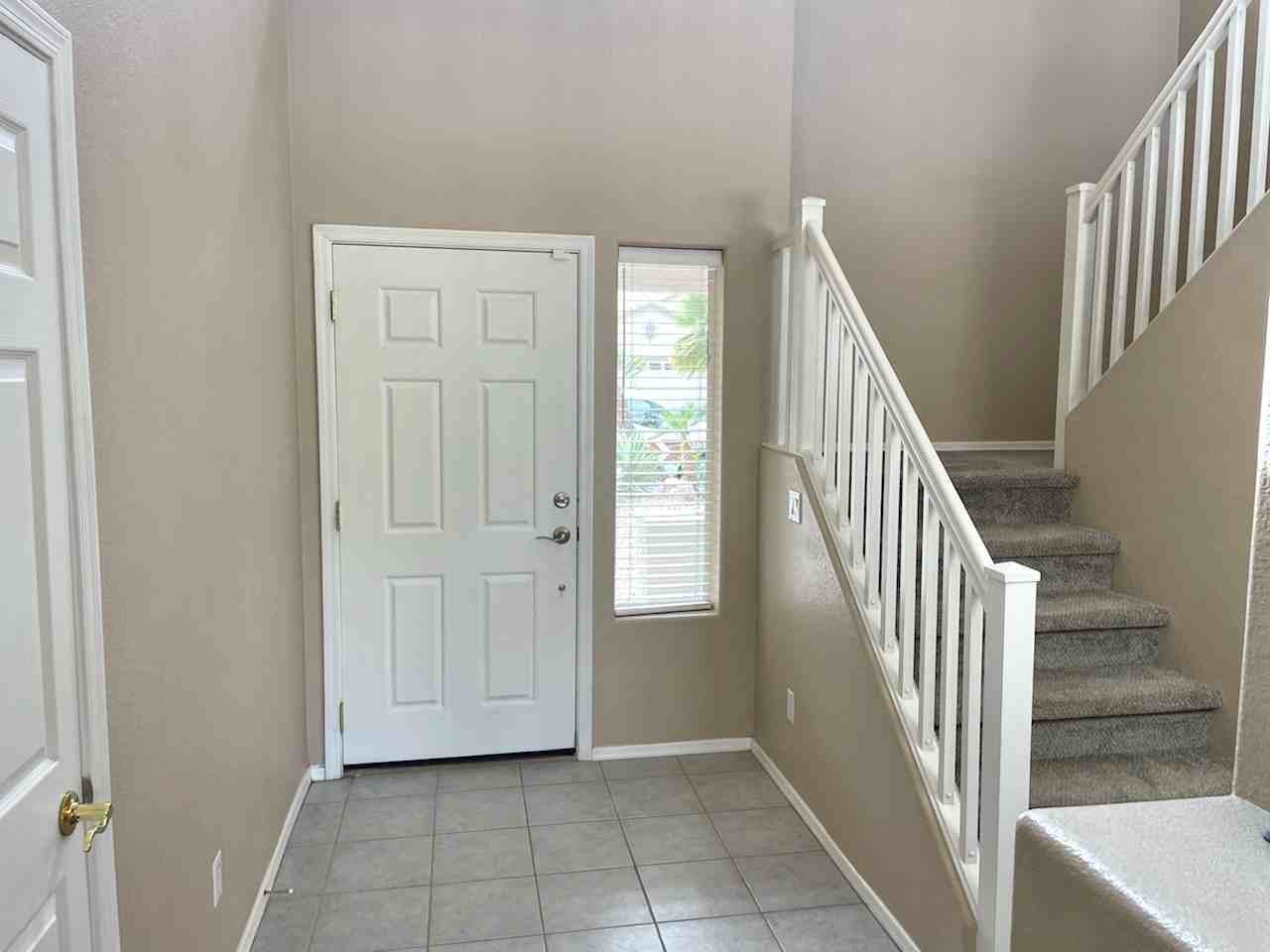 14240 W Clarendon Ave - Photo 3 of 32