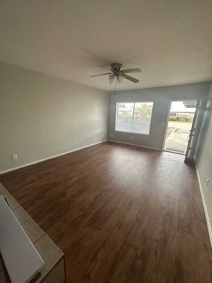 1050 S Stapley Dr - Photo 2 of 10