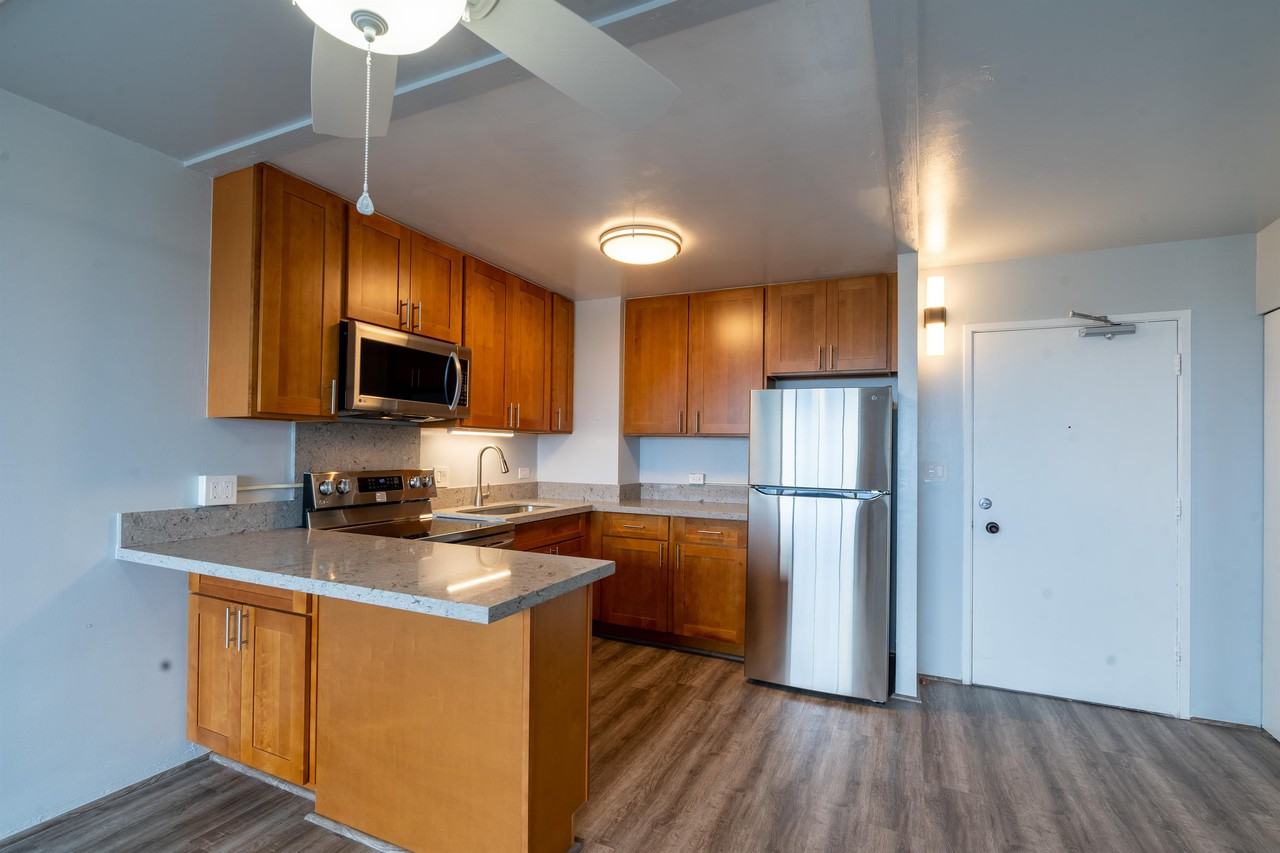 3045 Ala Napuaa Pl - 1Apt 1318 #1 - Photo 5 of 46