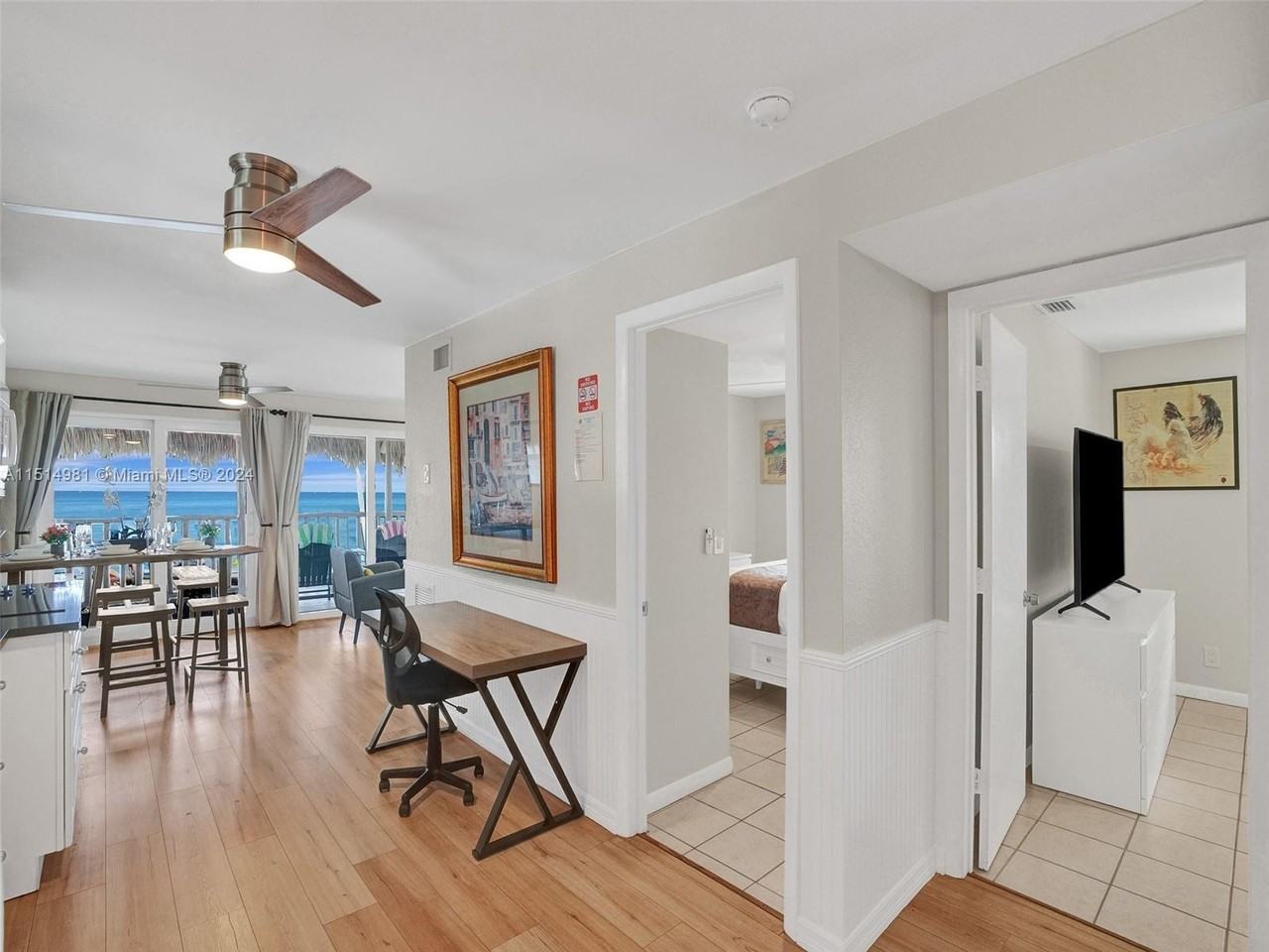 900 N Surf Rd #2 - Photo 5 of 48