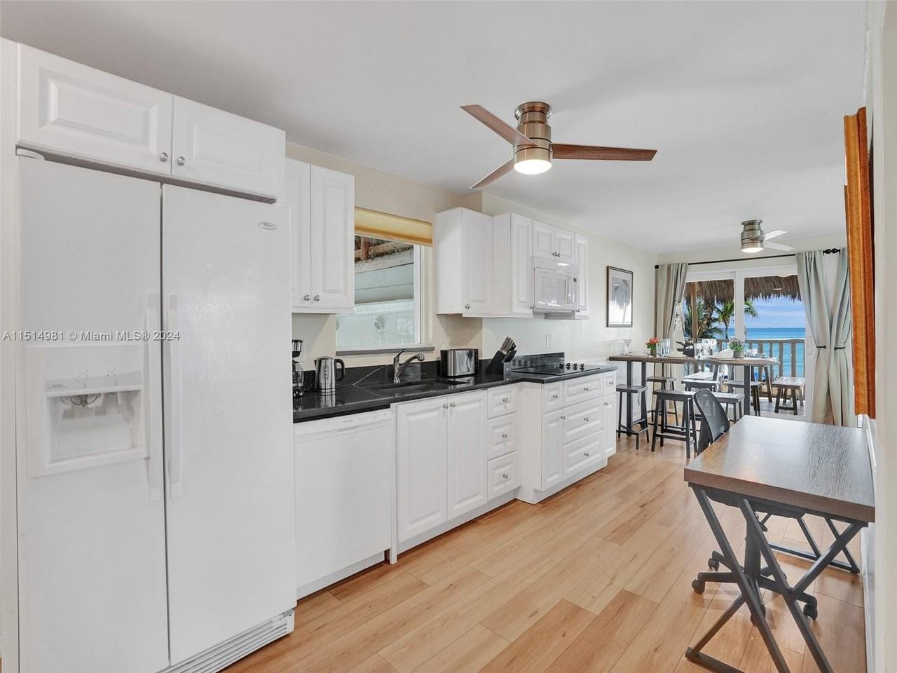 900 N Surf Rd #2 - Photo 6 of 48