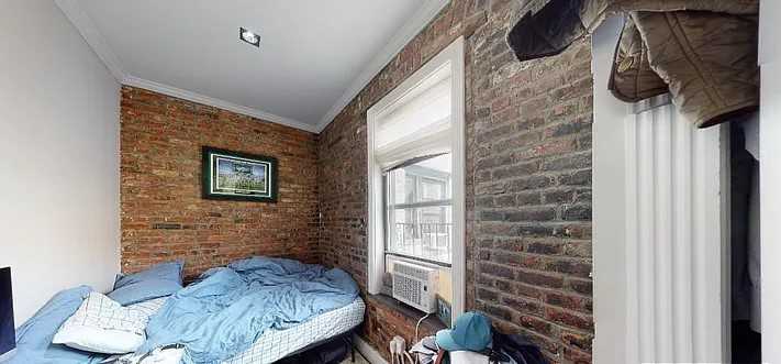 E 13th St #28 - Photo 2 of 6