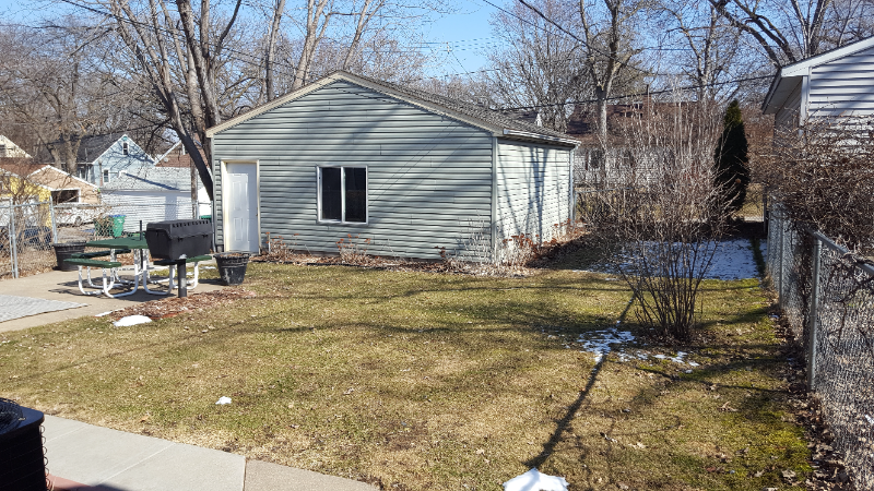 2741 Idaho Ave S - Photo 2 of 21