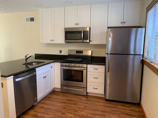 3827 Railroad Ln - Photo 3 of 14