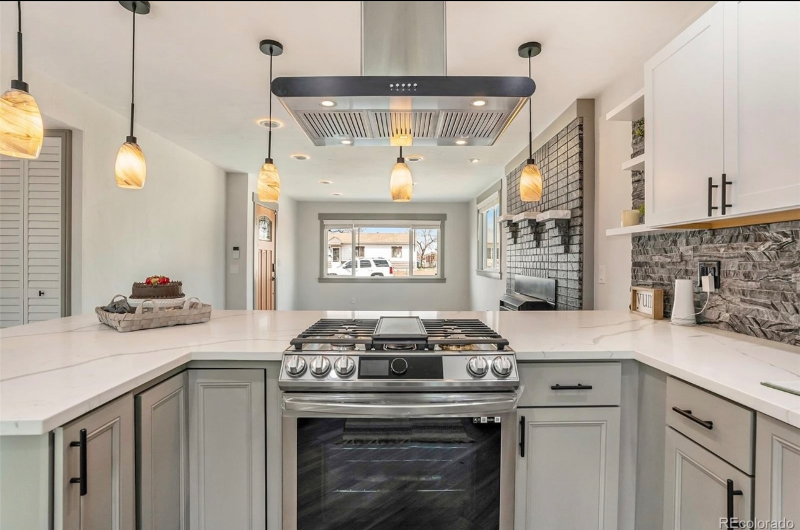 6120 E 60th Pl #A - Photo 4 of 19