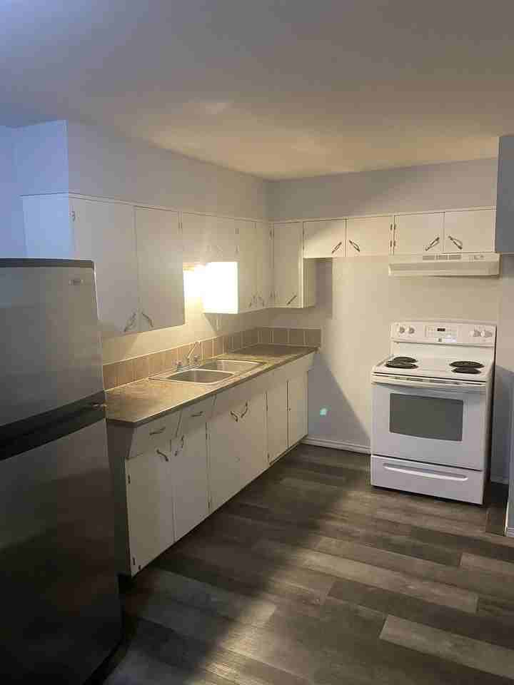 1245 La Salle Ave, Prince BC V2L 4J9, CAN 3 unit Rentals Zumper