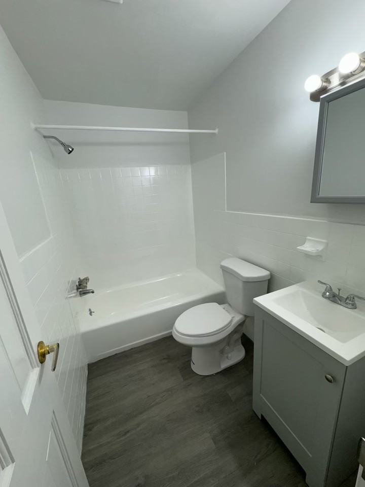 Liberty Court Apartments - Photo 3 of 7