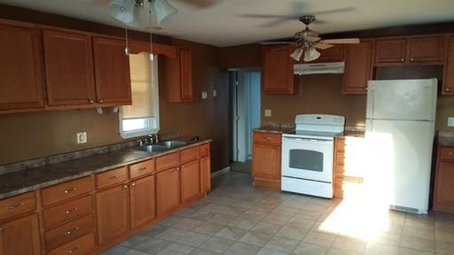 170 Panama St - Photo 2 of 3