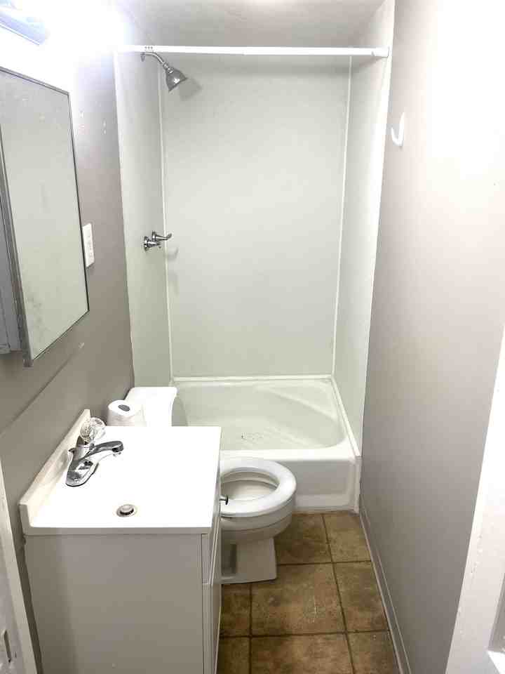 24 E 1st Ave #24 - Photo 7 of 10