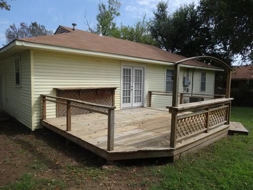 1340 S Darlington Ave - Photo 2 of 3