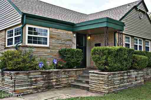 904 NW 49th St - Photo 2 of 9