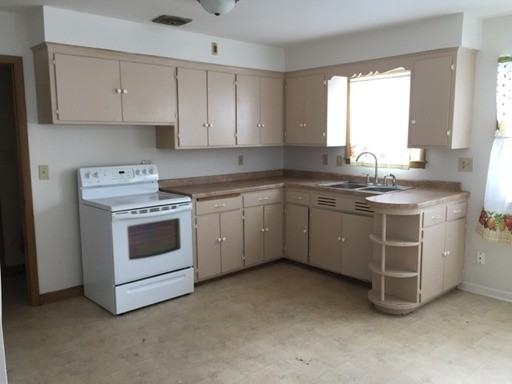 3800 N 62nd St - Photo 2 of 15