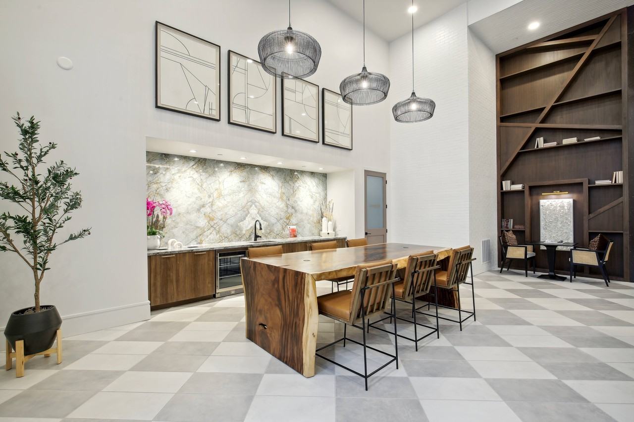 The Knox - Photo 7 of 35