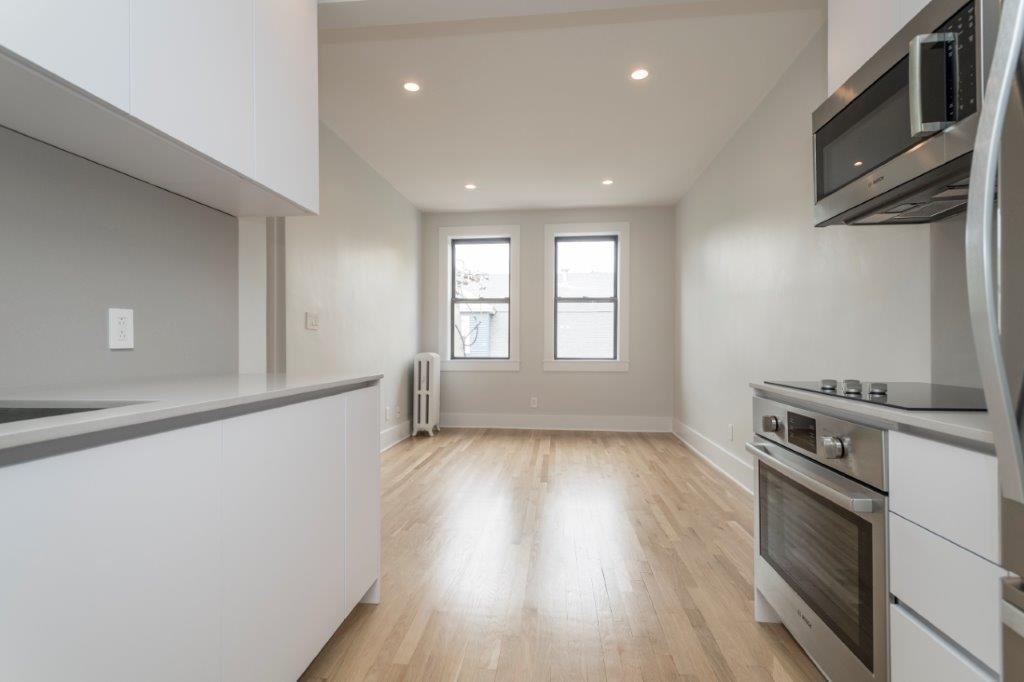 8 Elko St #10 - Photo 4 of 14