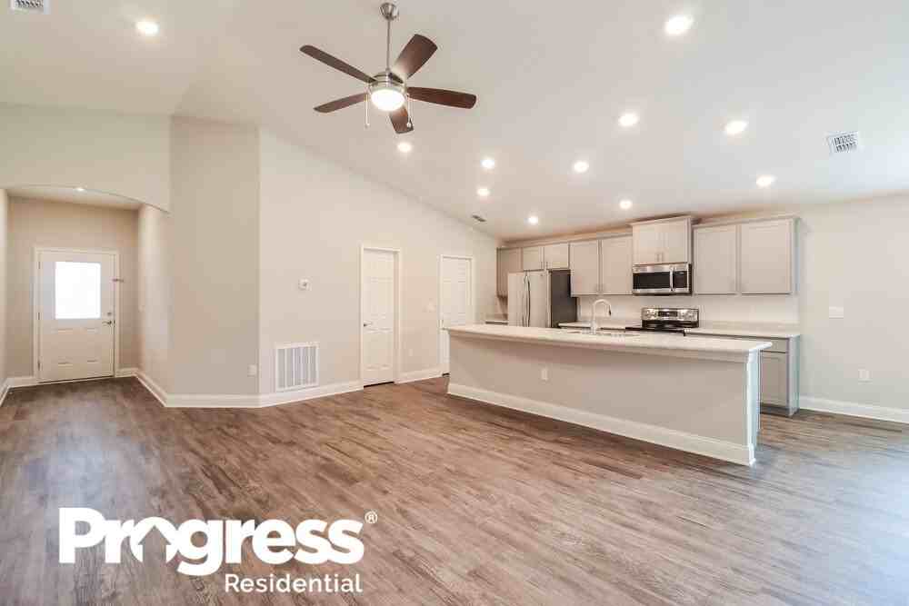 7121 Abbywood Ln - Photo 3 of 16