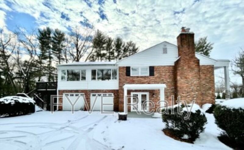 9621 Atwood Rd - Photo 2 of 34