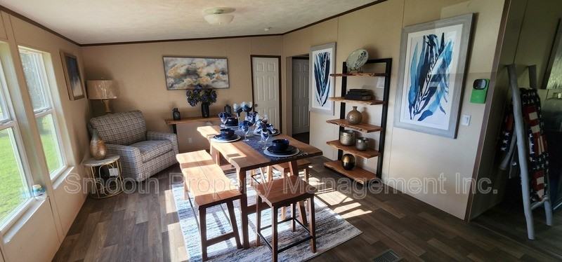 7812 Fleetwood Dr - Photo 4 of 11