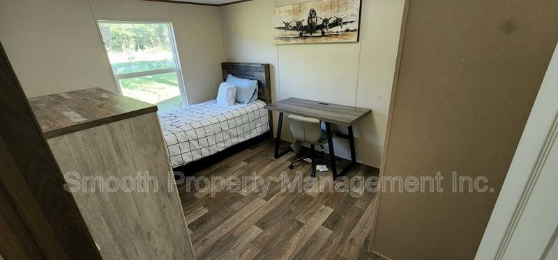 7812 Fleetwood Dr - Photo 6 of 11