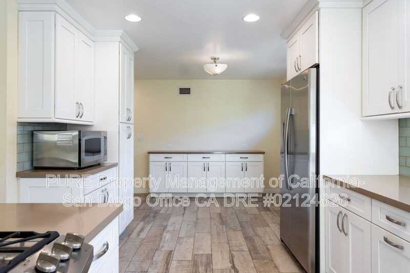 3426 Stadium Pl - Photo 6 of 17