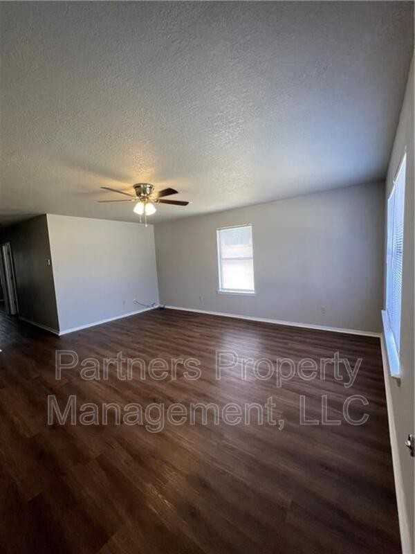 5705 Sara St - Photo 2 of 18
