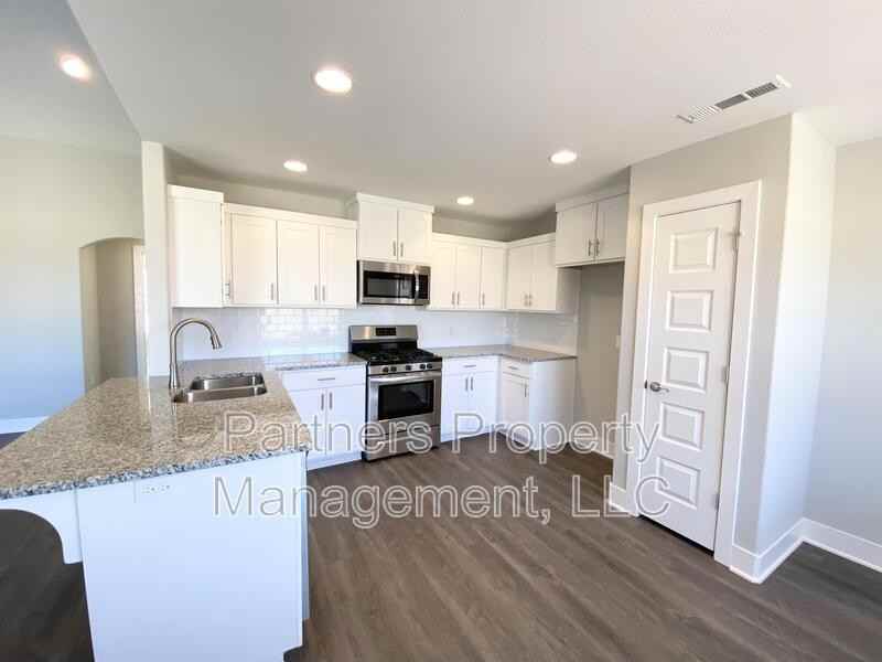 229 New York Ave - Photo 5 of 20