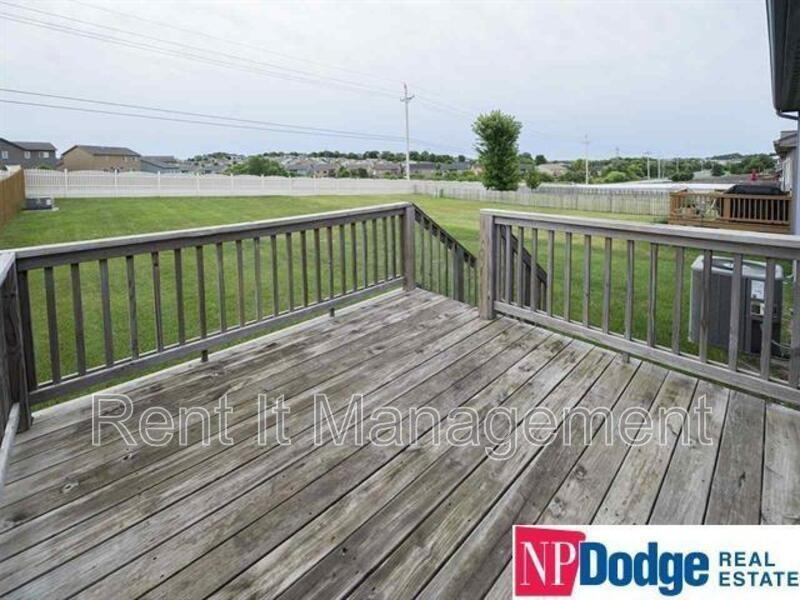 4701 Navenue - Photo 3 of 16